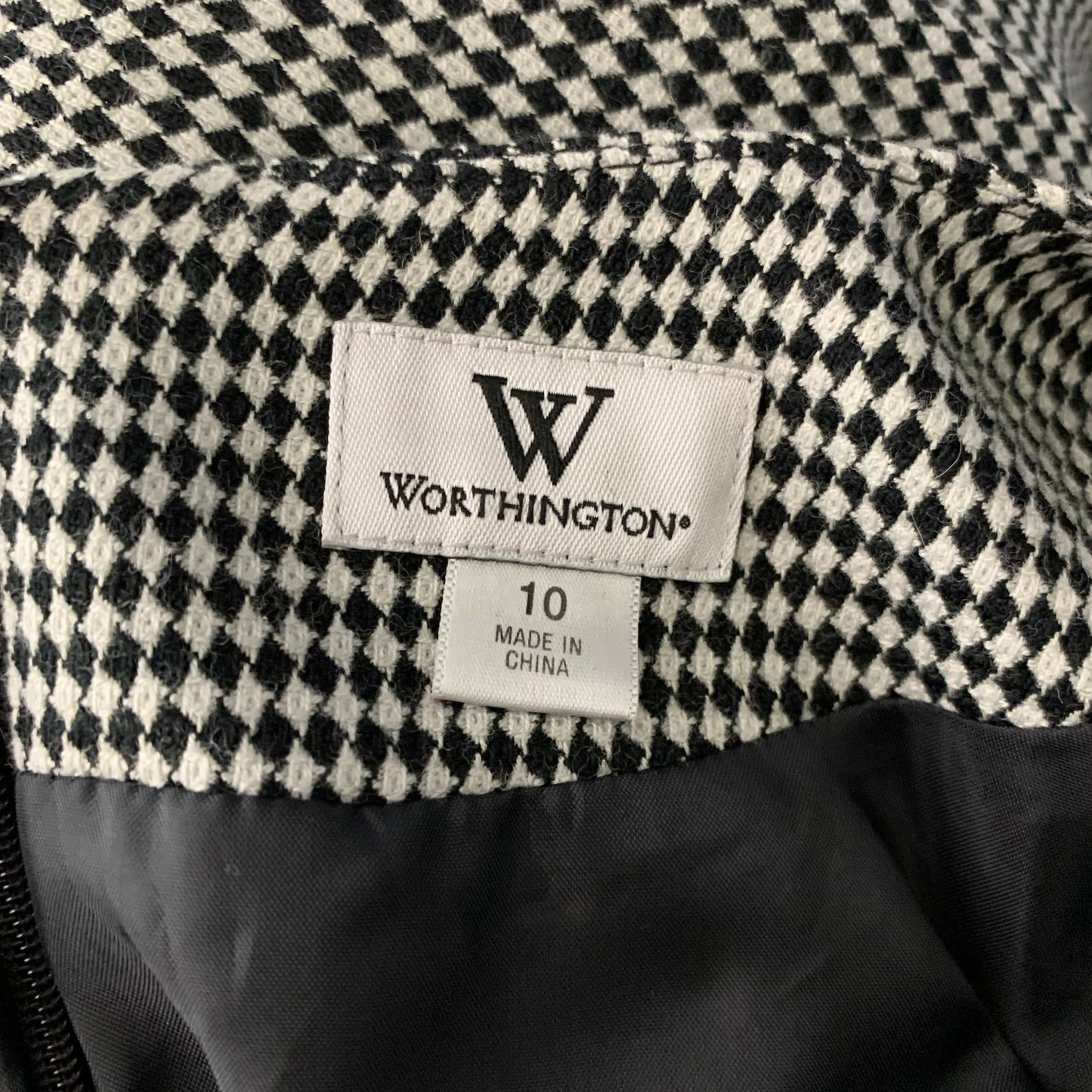 Worthington Diamond Pattern Sheath Dress 10 Black White Lined Short Sleeve Zip