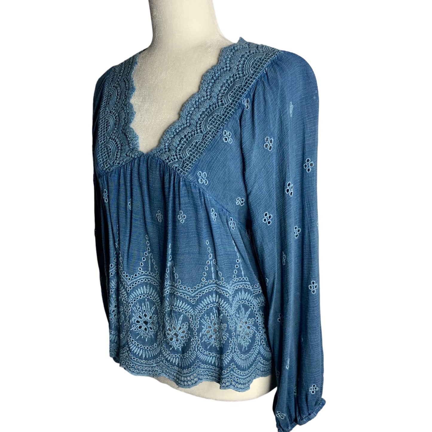 Rachel Zoe Embroidered Peasant Top S Blue Balloon Sleeve V Neck Eyelet Rayon