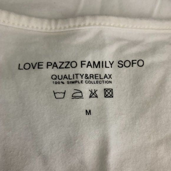 Love Pazzo Family Sofo Short Sleeve T Shirt M White Stretch Knit Scoop Neck