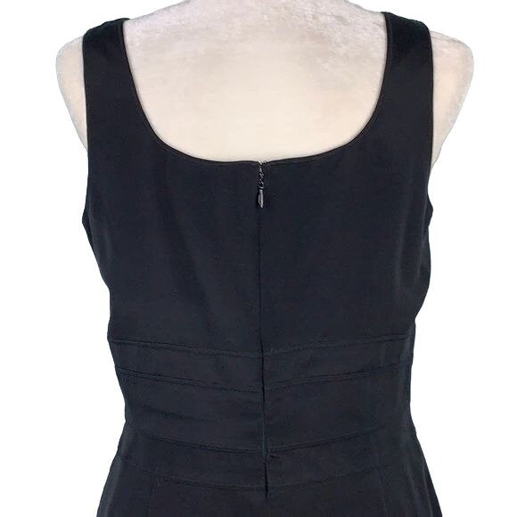Eccoci Black Silk Sleeveless Sheath Dress 6 Black Lined Zip Scoop Neck Midi