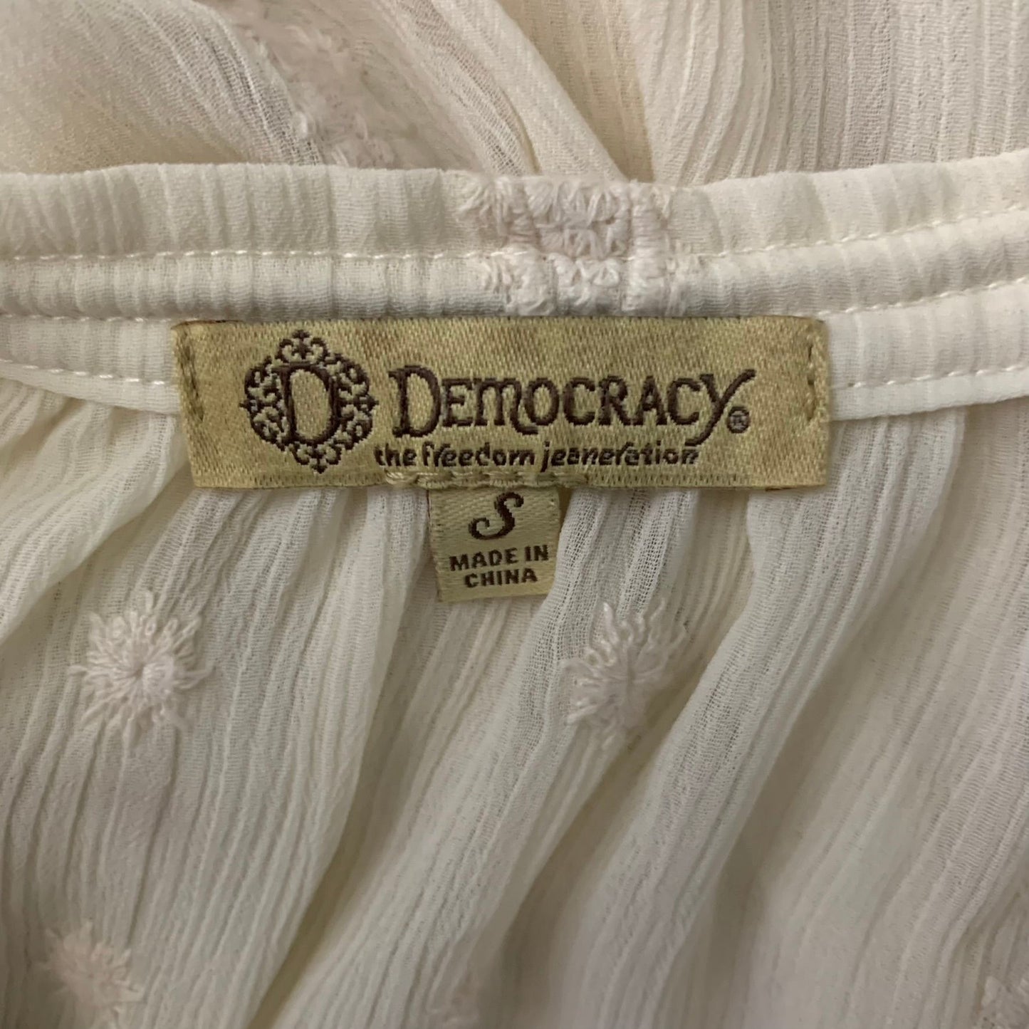 Democracy Embroidered Peasant Top S Beige Long Sleeve V Neck Snap Slightly Sheer
