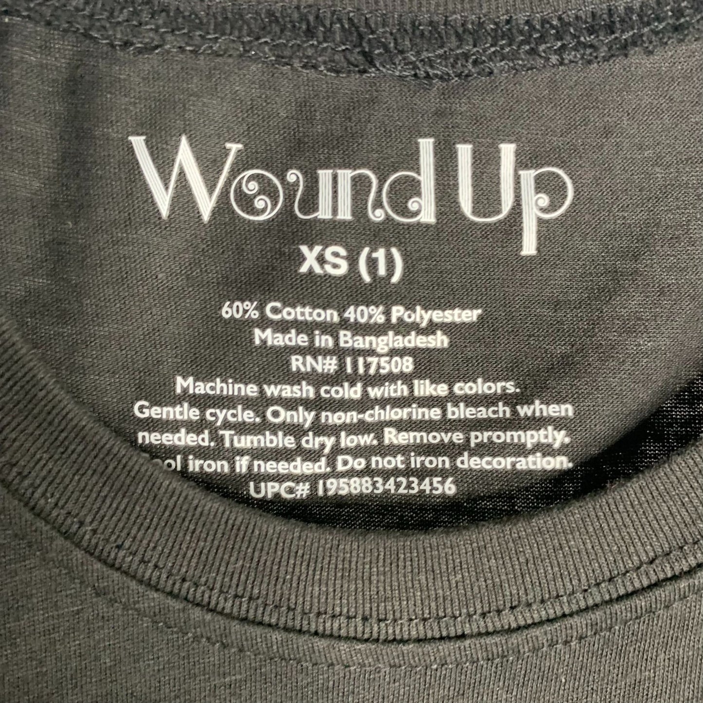 Wound Up Astrological Signs T Shirt XS Black Crewneck Short Sleeves Galaxy