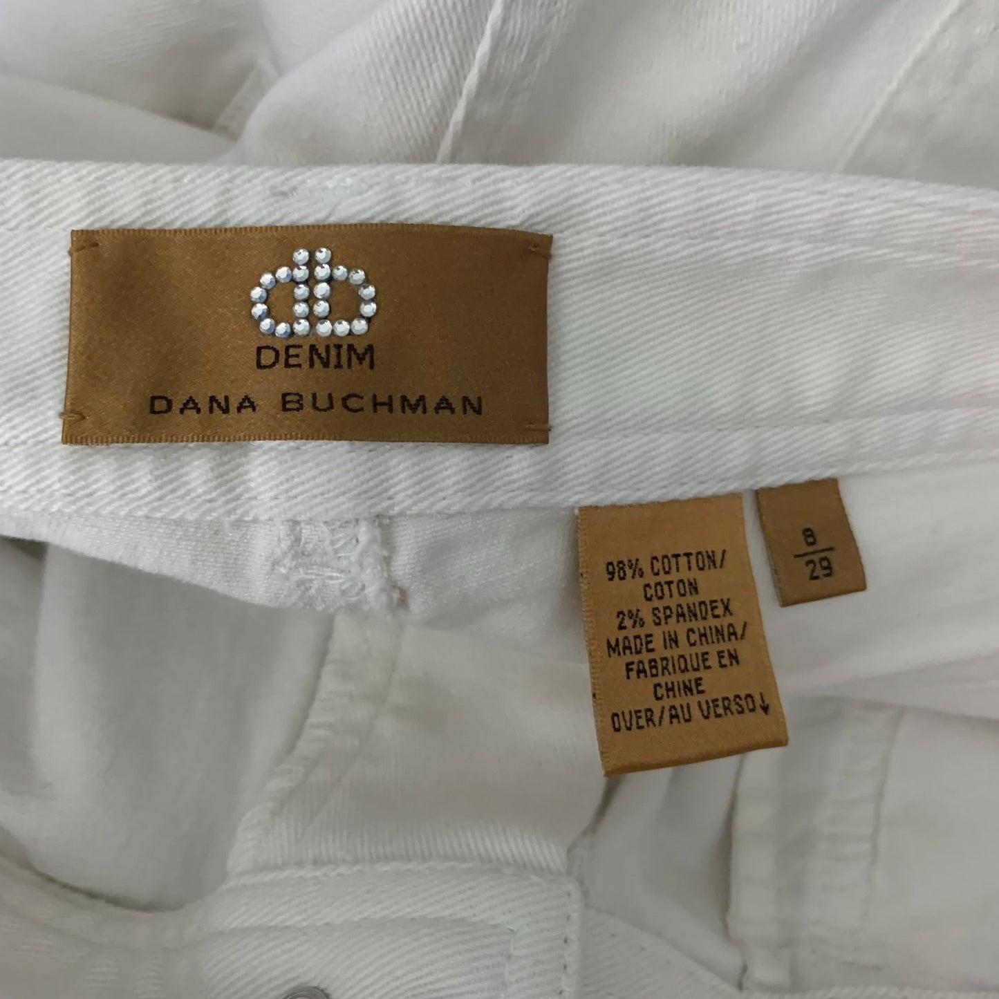 Dana Buchman Straight Leg Denim Jeans 8 White Button Zip 5 Pocket Mid Rise