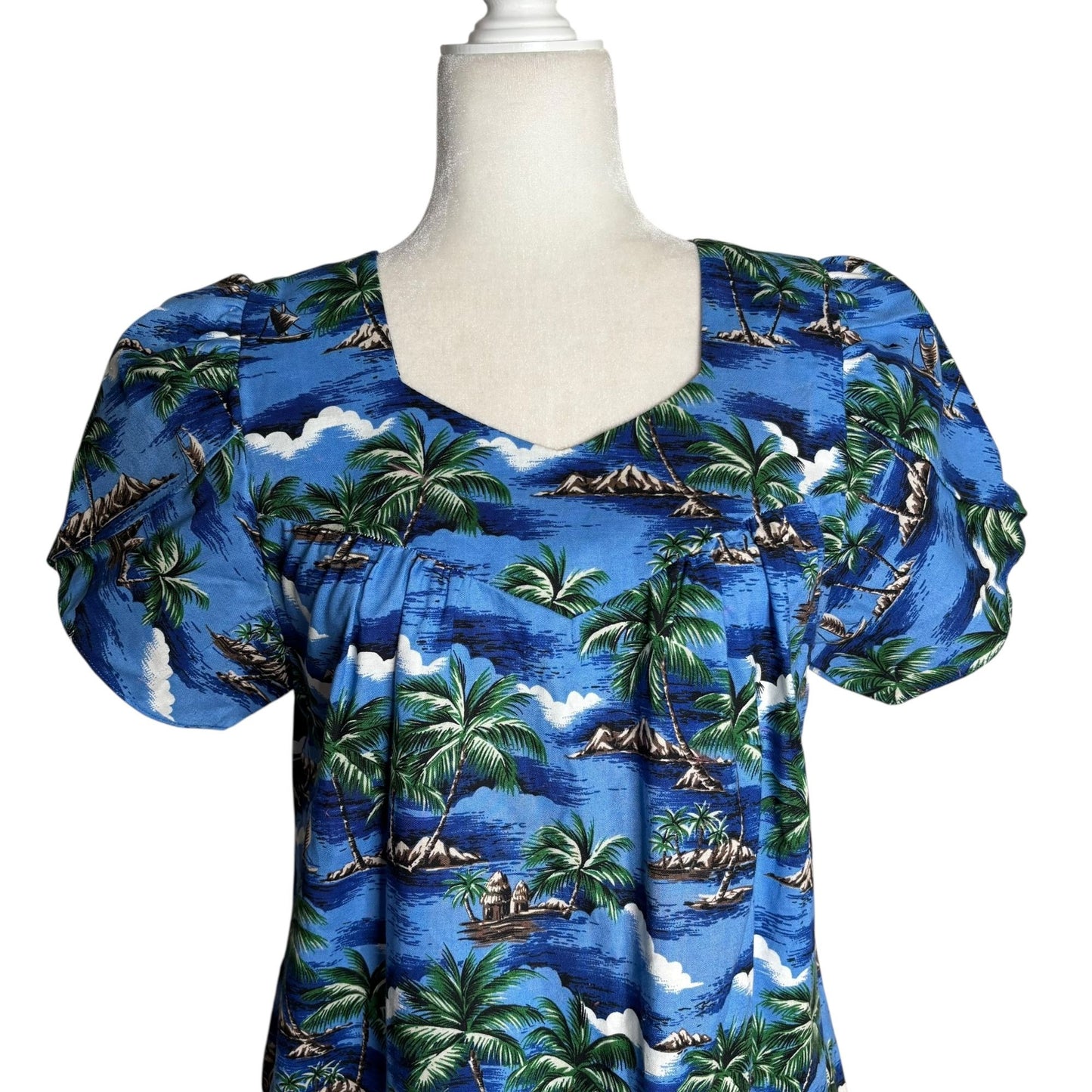 CT Hawaii Fashions Hawaiian Tropical Maxi Dress Size M Blue Short Sleeve Cotton