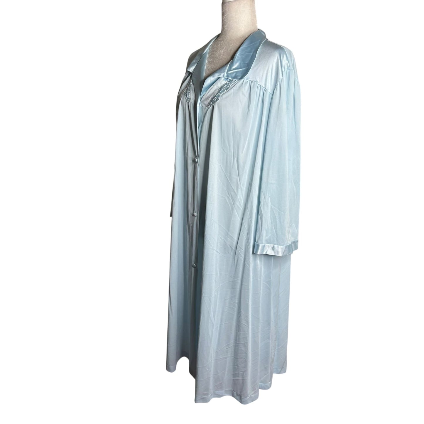 Vintage 80s Vanity Fair Blue Nylon Button Front Robe XXL Nightgown Embroidered