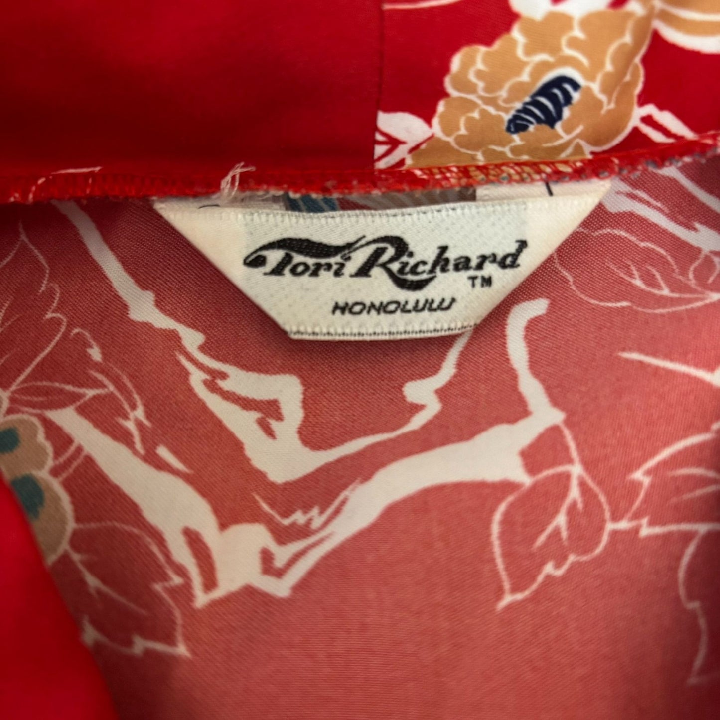 Vintage 70s Tori Richard Honolulu Red Dragon Mandarin Asian Tunic Top Medium