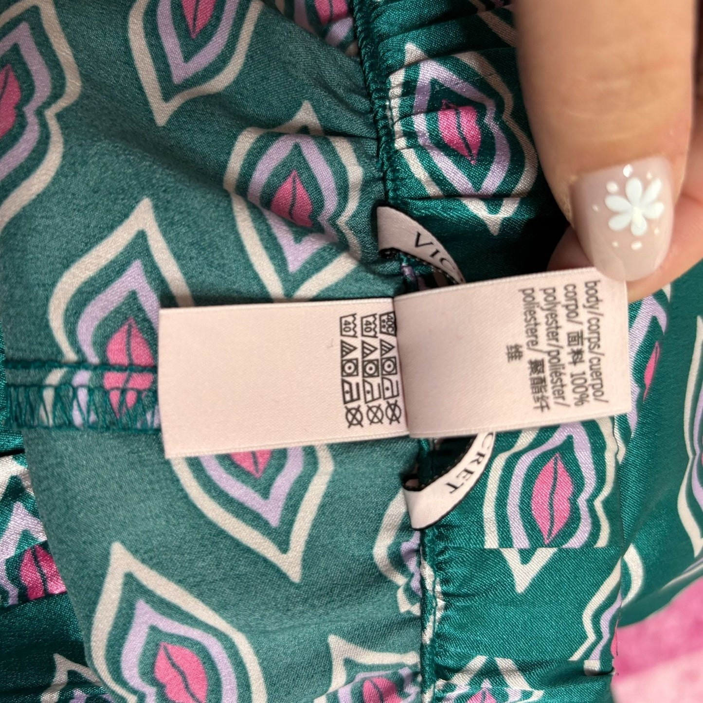 Victorias Secret Satin Pajama Pants Large Green Pink Lips Kiss Elastic Waist