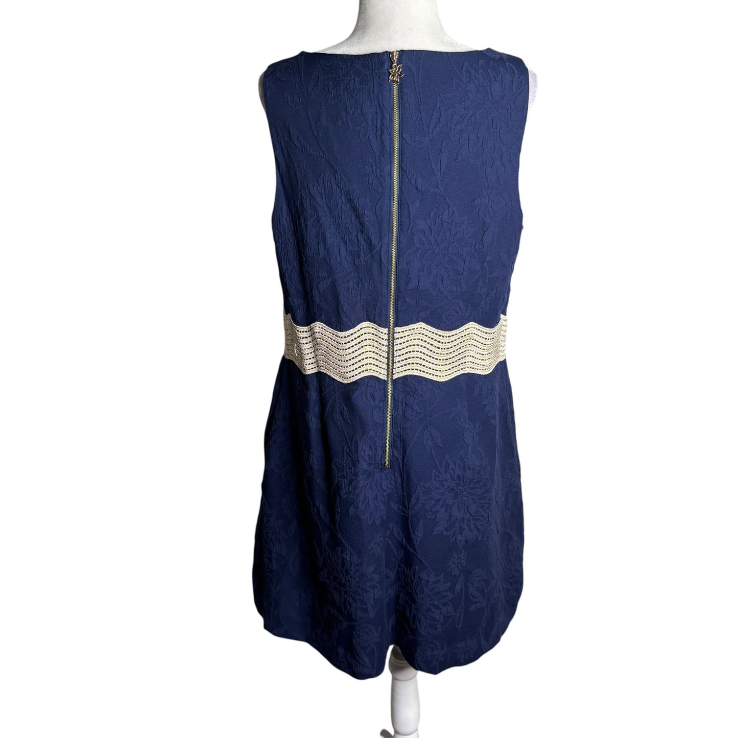 Lilly Pulitzer Siarra Stretch Dress Size 14 Navy Blue Jaccard Sleeveless Pockets