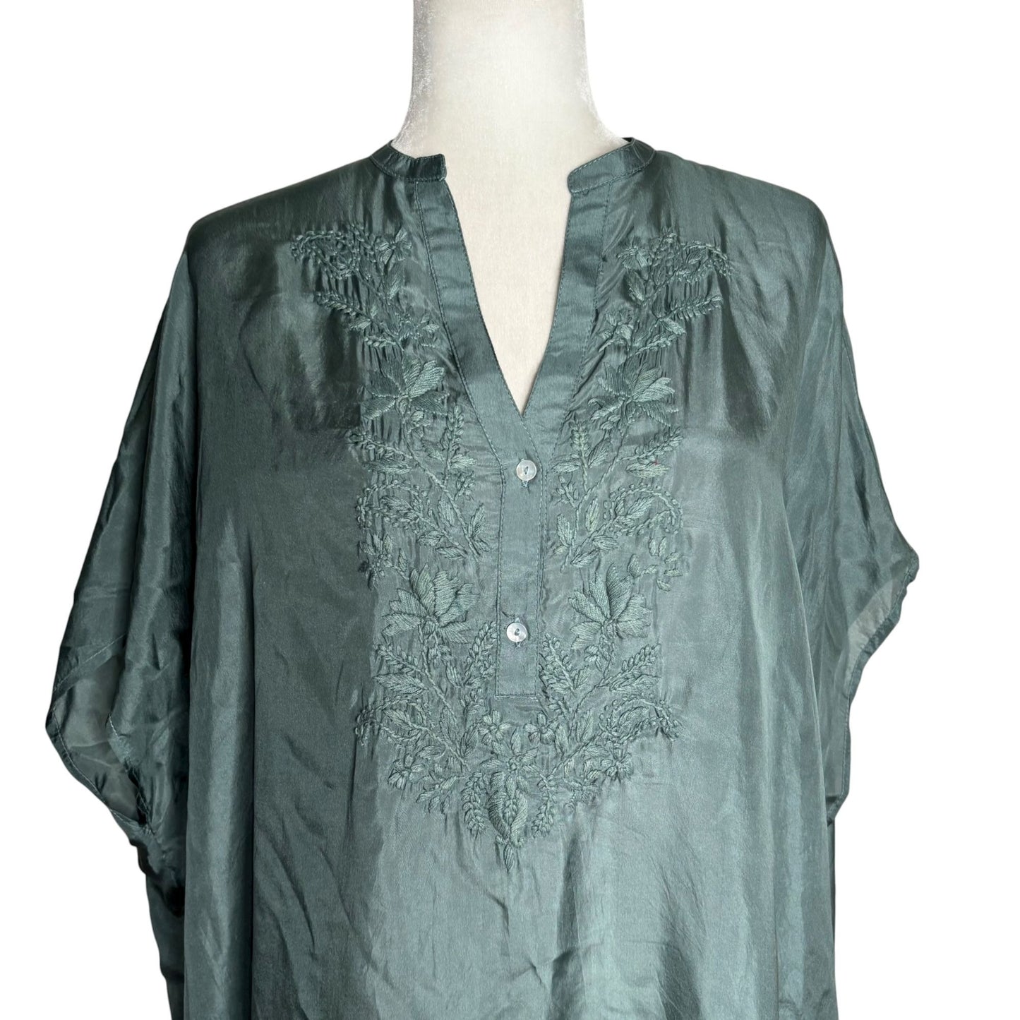 Oysho Silk Embroidered Kaftan Dress Size S Green V Neck Light Slightly Sheer NEW