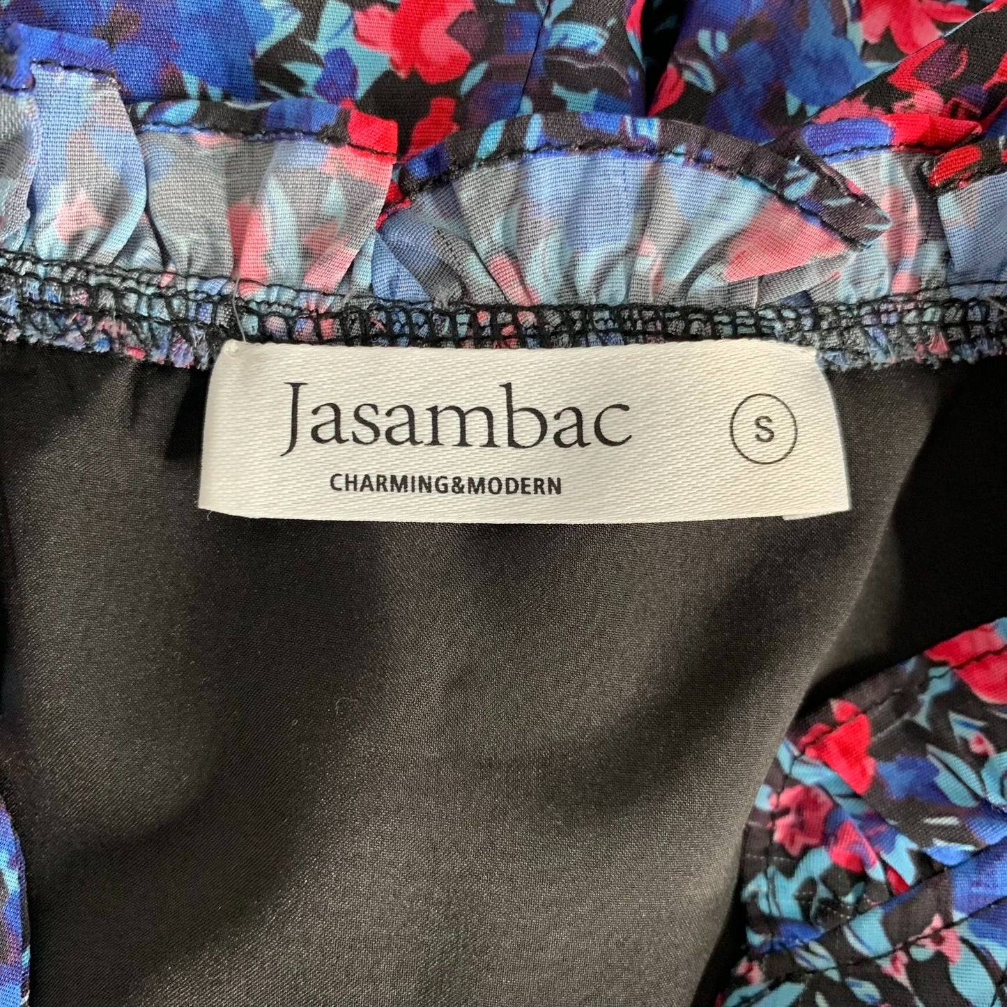 Silky Button Up Floral Blouse S Black Cap Sleeve V Neck Lined Stretch Ruffle