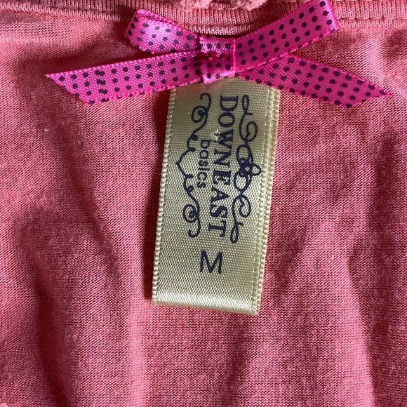 DownEast Basics Romantic Lace Tank Top M Pink Peach V Neck Stretch Sleeveless