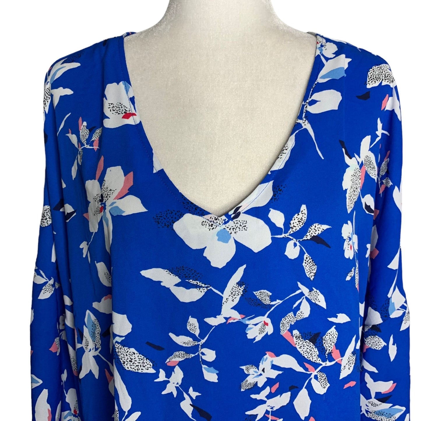 Prescott New York V Neck Pullover Blouse 14 Blue Floral Bell Sleeves Tunic