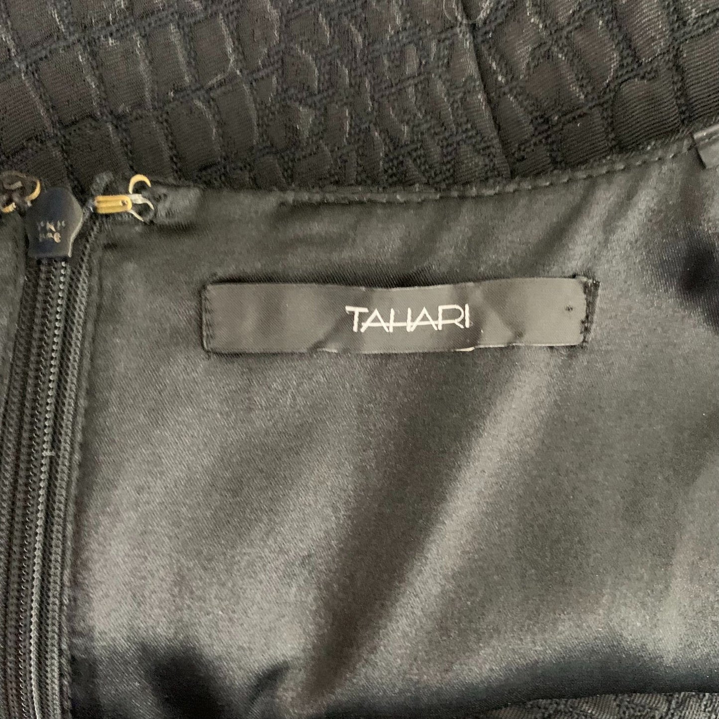 Tahari Sleeveless Animal Snake Print Dress M Black Sheath Lined Zipper Retro