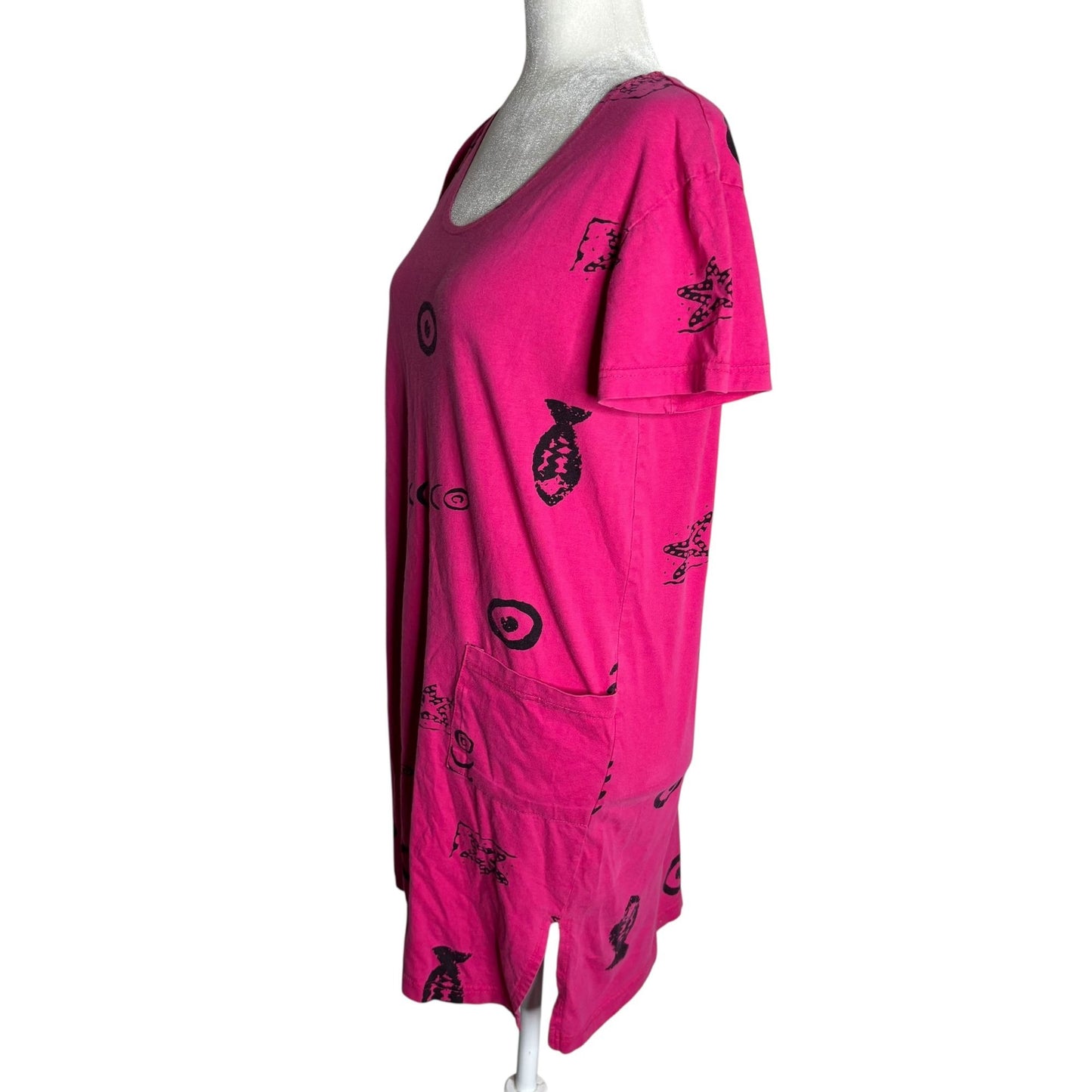 Vintage 90s Graphic Fish Print Shift Dress Small Pink Short Sleeves Pockets