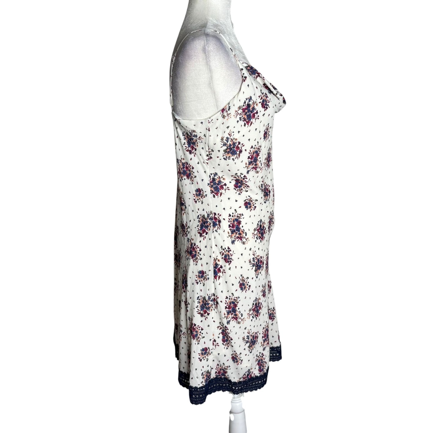 Skies Are Blue Floral Slip Dress Medium White Navy Lace Hem Adjustable Straps