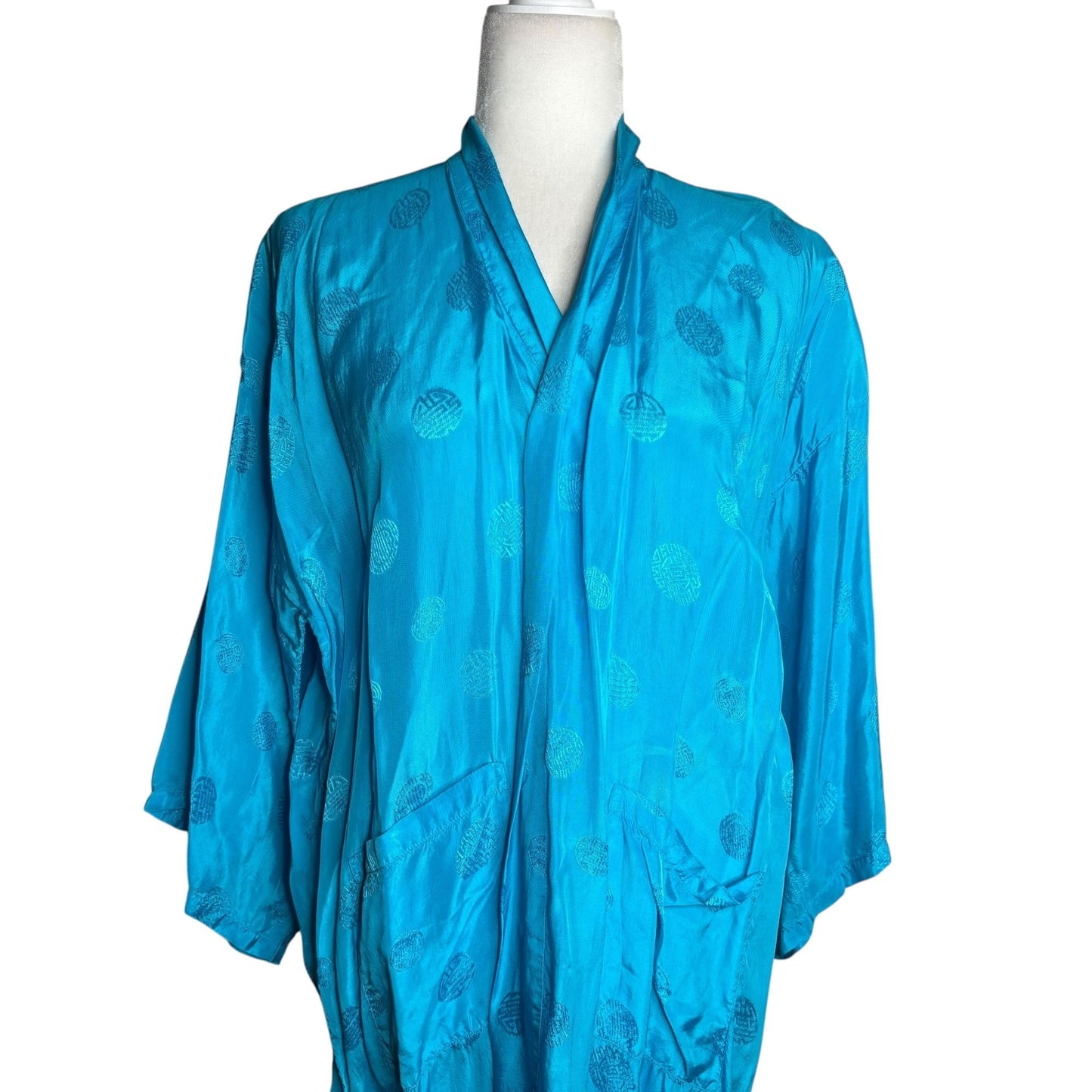Vintage Kimono Hand Embroidered Medium Teal Blue Pockets Long Sleeve No Belt