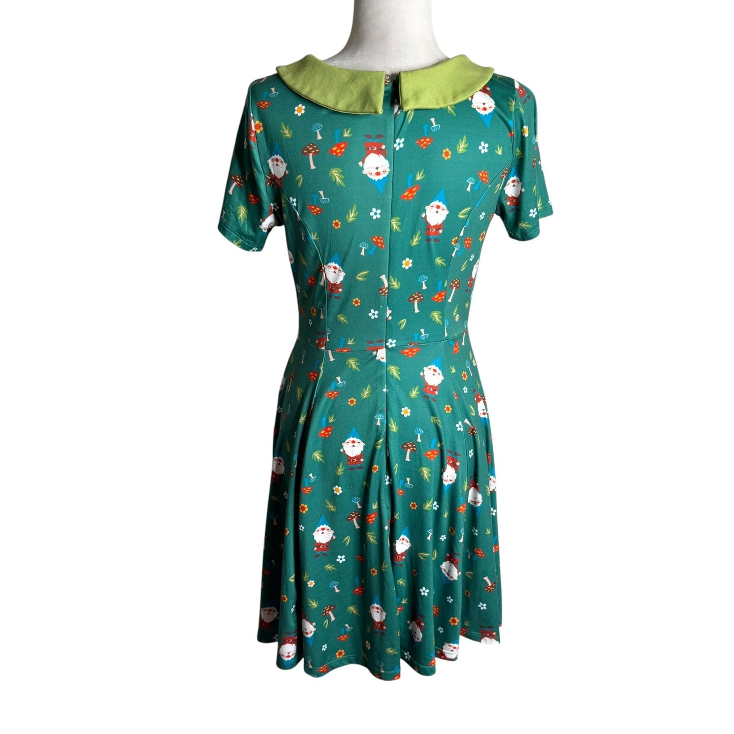 Unique Vintage Skater Dress Medium 6-8 Green Peter Pan Collar Gnome Mushroom