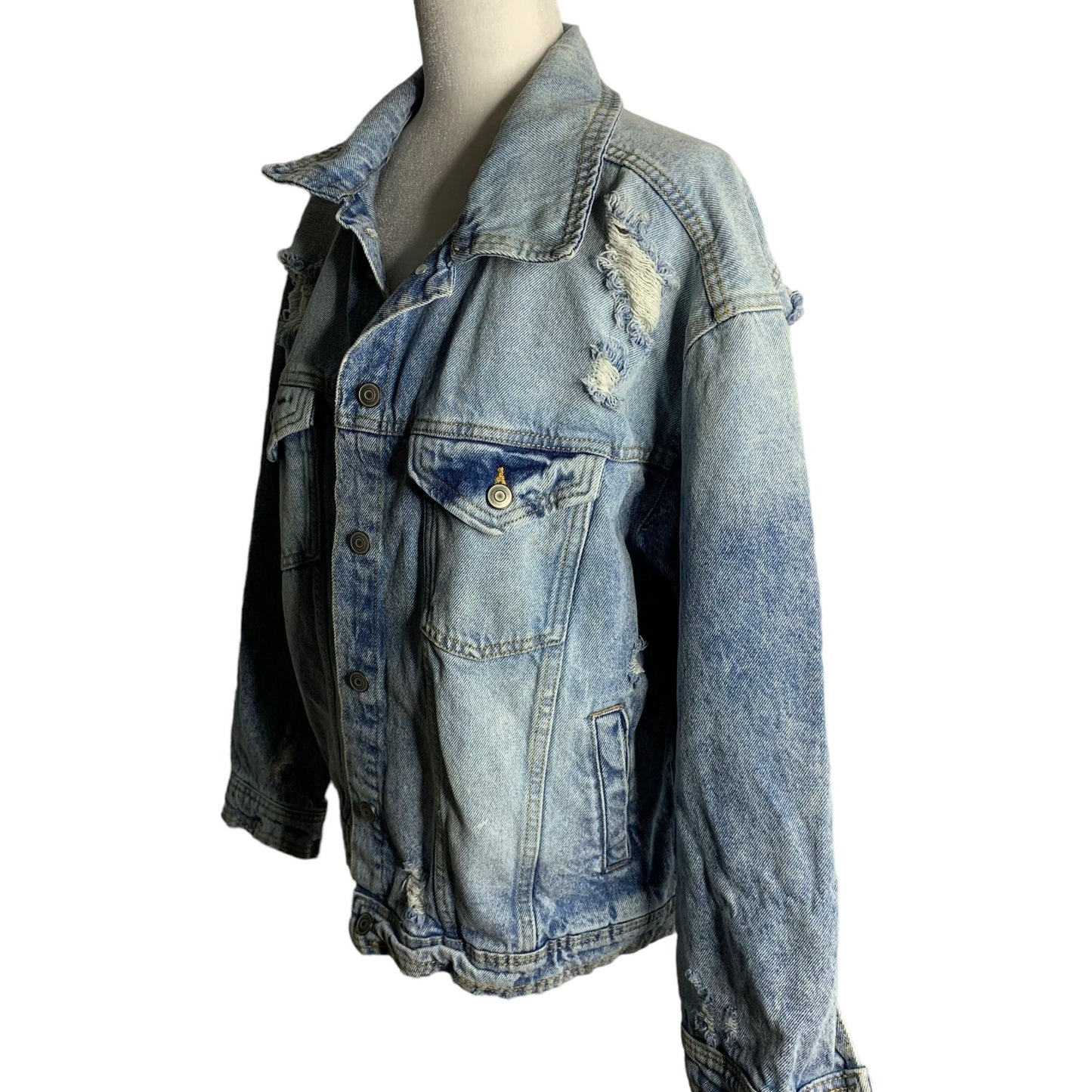 Celebrity Pink Denim Boyfriend Trucker Jacket M Med Wash Distressed Pockets