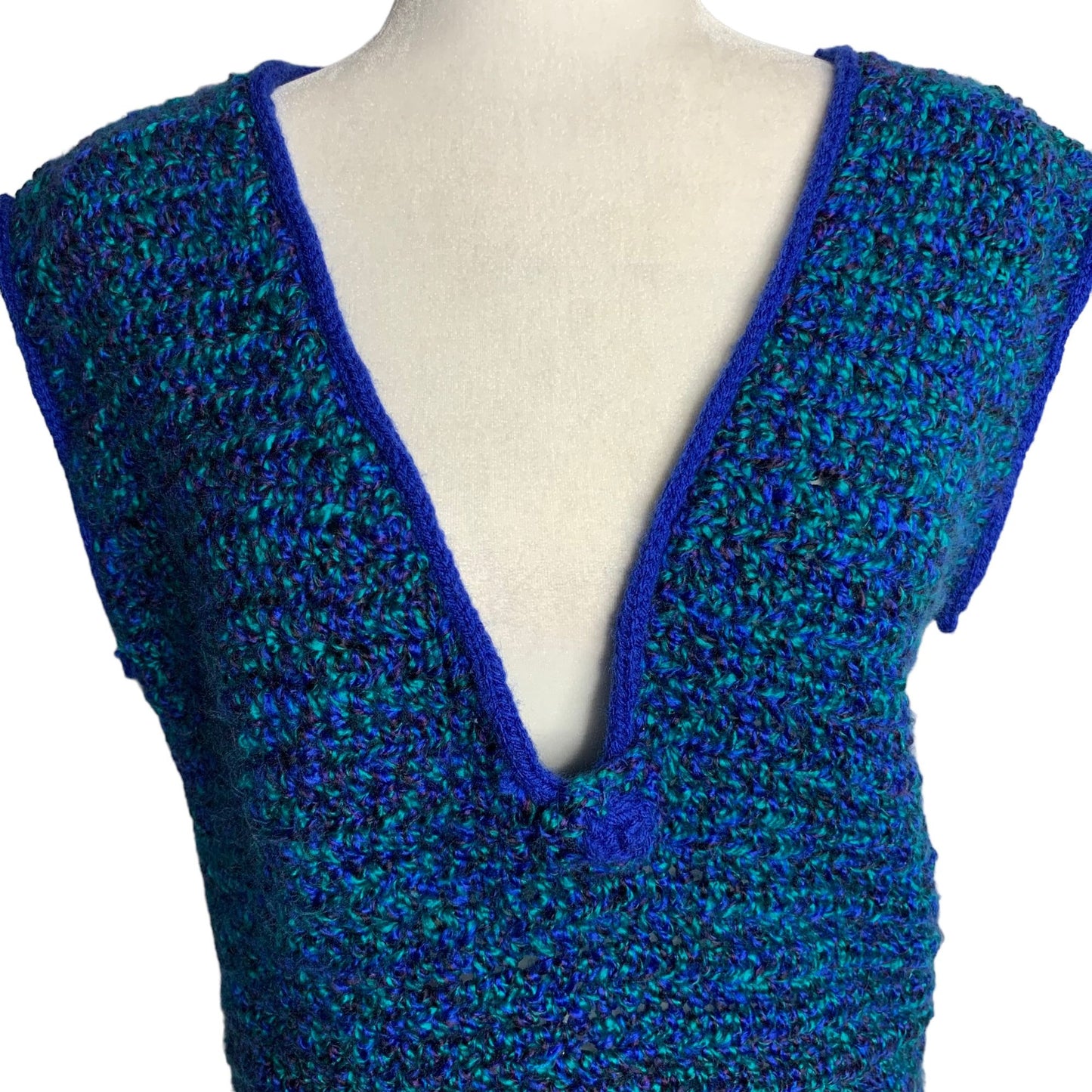 Vintage Handmade Knit Sweater Vest M Blue Green Sleeveless V Neck Soft Yarn