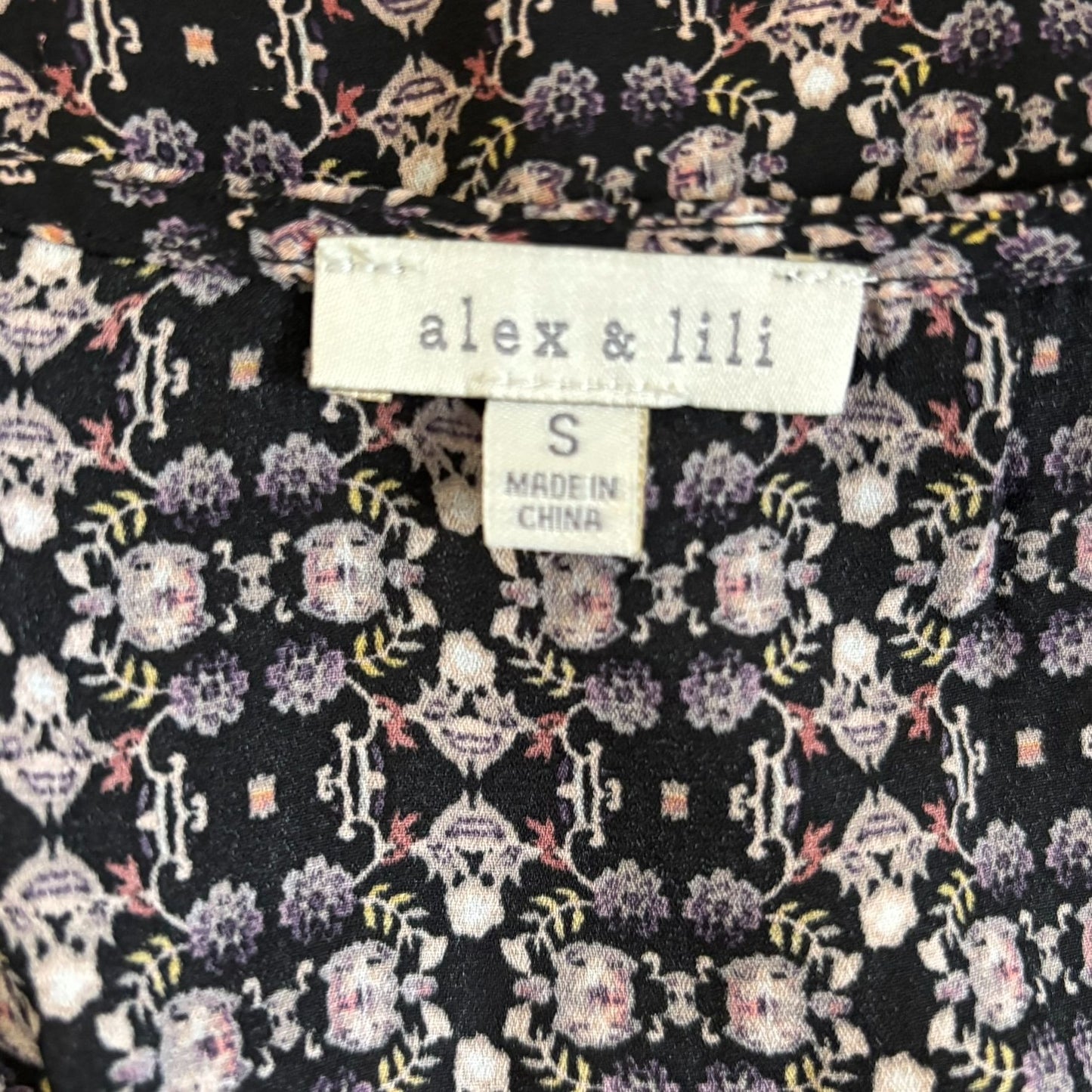 Sleeveless Floral Blouse Top Small Black Smocked Waist V Neck Surplice Wrap