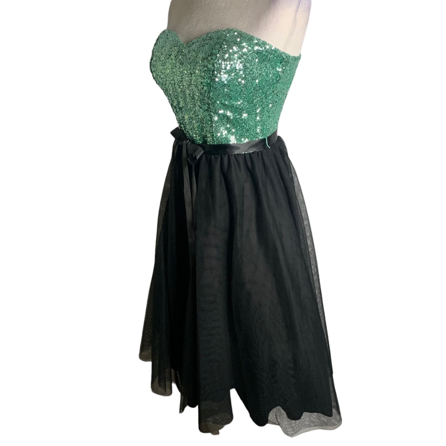 Windsor Strapless Party Prom Dress 11 Green Black Sequins Midi Tulle Tie Waist