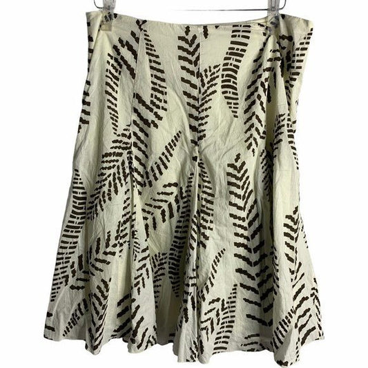 Cato Feather Print Knee Length Full Skirt 12 Cream Side Zip Lined Pleated