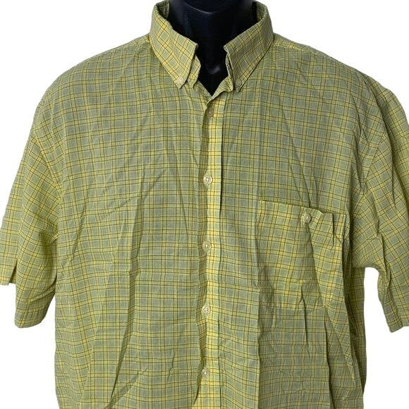 Towncraft Button Down Short Sleeve Shirt L Yellow Plaid Chest Pocket No Wrinkle