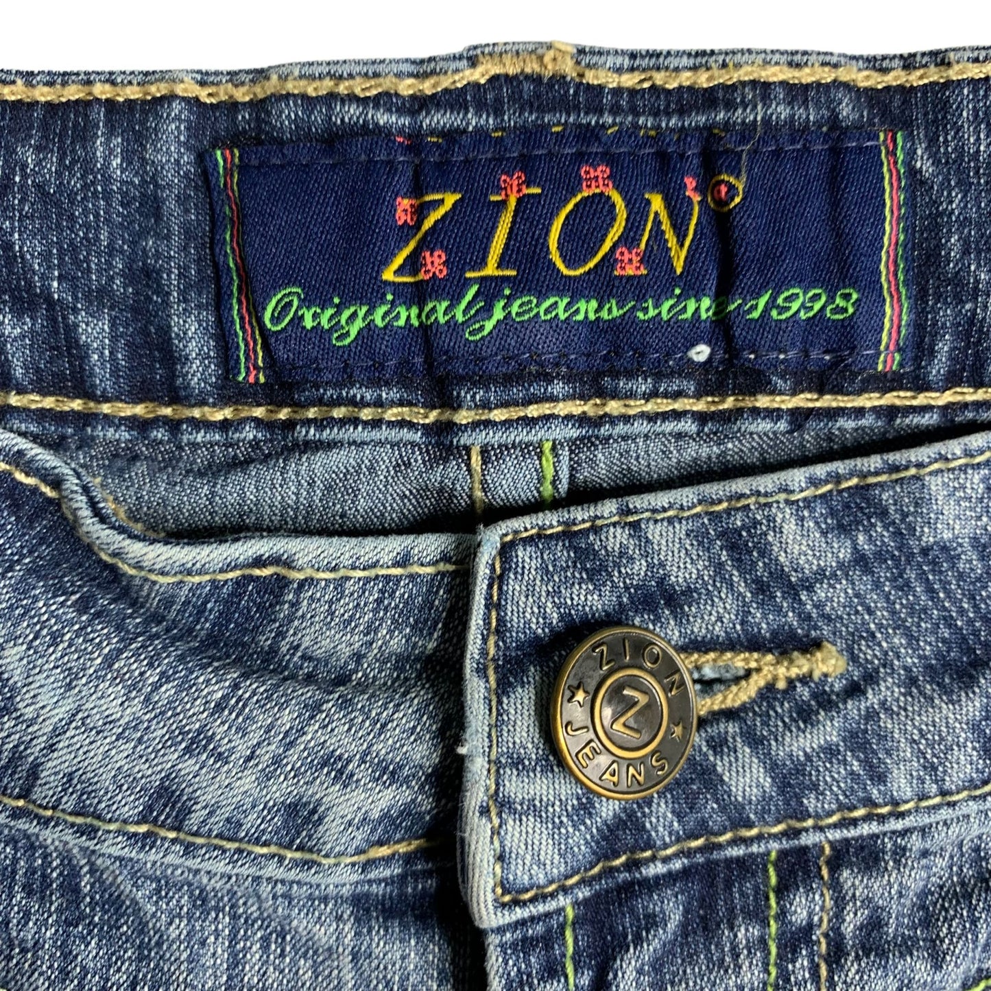 Vintage Y2K Mid Rise Embroidered Jeans 30 Med Wash Bootcut Flare Lace Birds