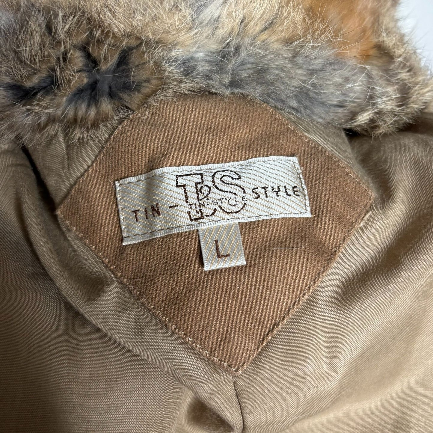 Belted Trench Coat Removable Rabbit Fur Collar Small Tan Pockets Lined Buttons