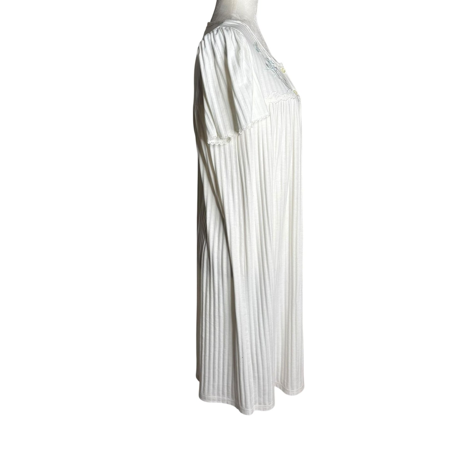 Miss Elaine Classics White Short Sleeve Embroidered Nightgown Small Cotton Blend