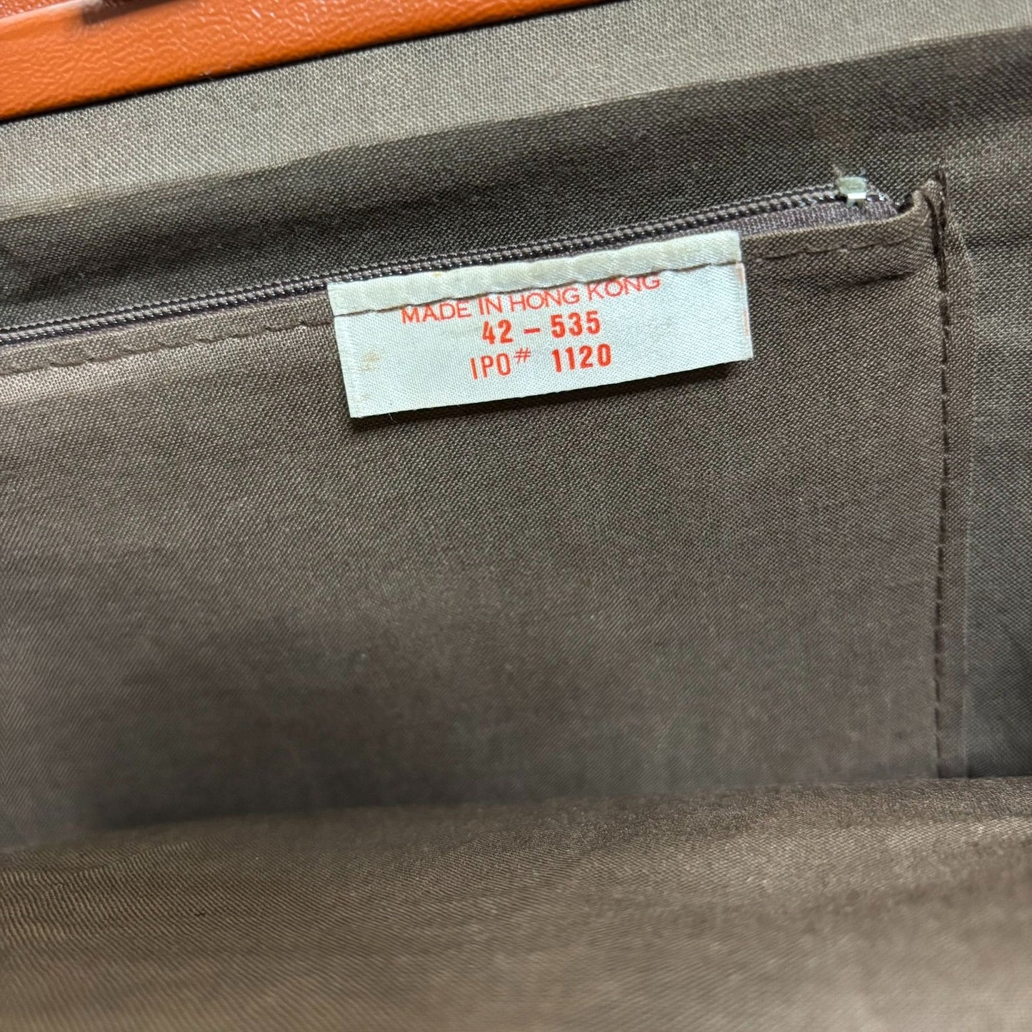 Vintage 80s Brown Faux Leather Shoulder Bag Interior Pockets Kiss Lock Magnetic