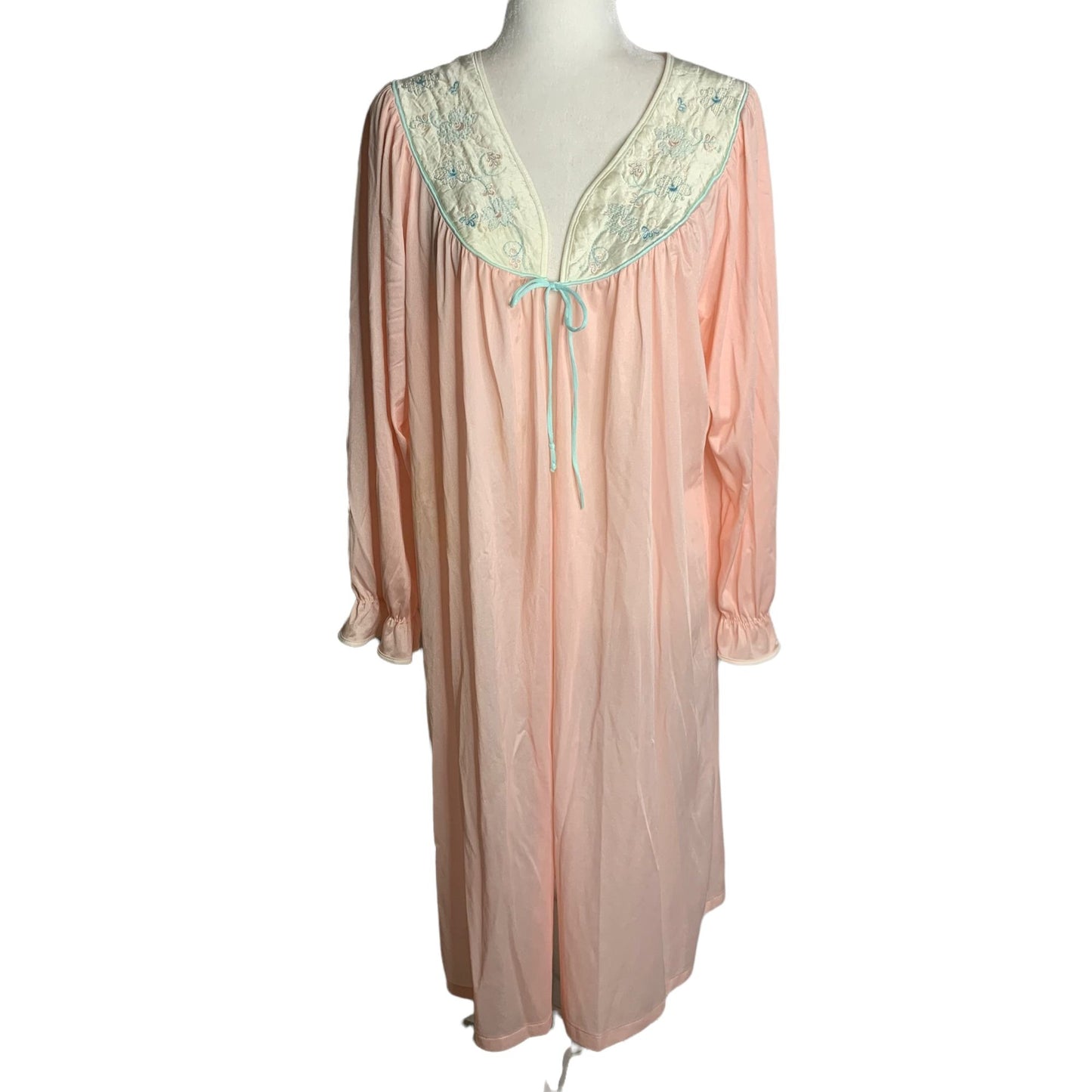 Vintage 60's Ashley Ames Nylon Robe L Pink Embroidered Tie Front Peignoir