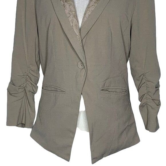 Studio JPR One Button Blazer Jacket M Beige Lace Collar Ruched Sleeves Pockets