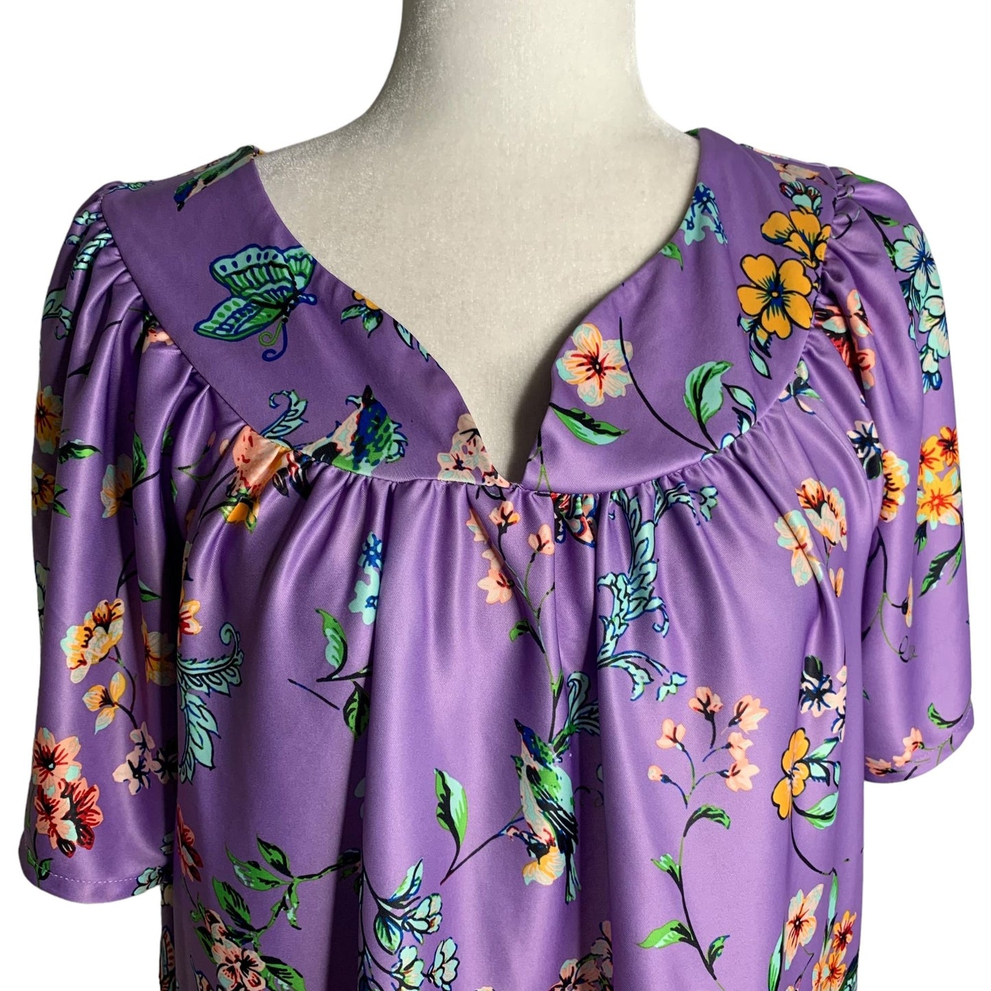 Vintage Anthony Richards MuuMuu House Dress M Purple Floral Pockets Short Sleeve