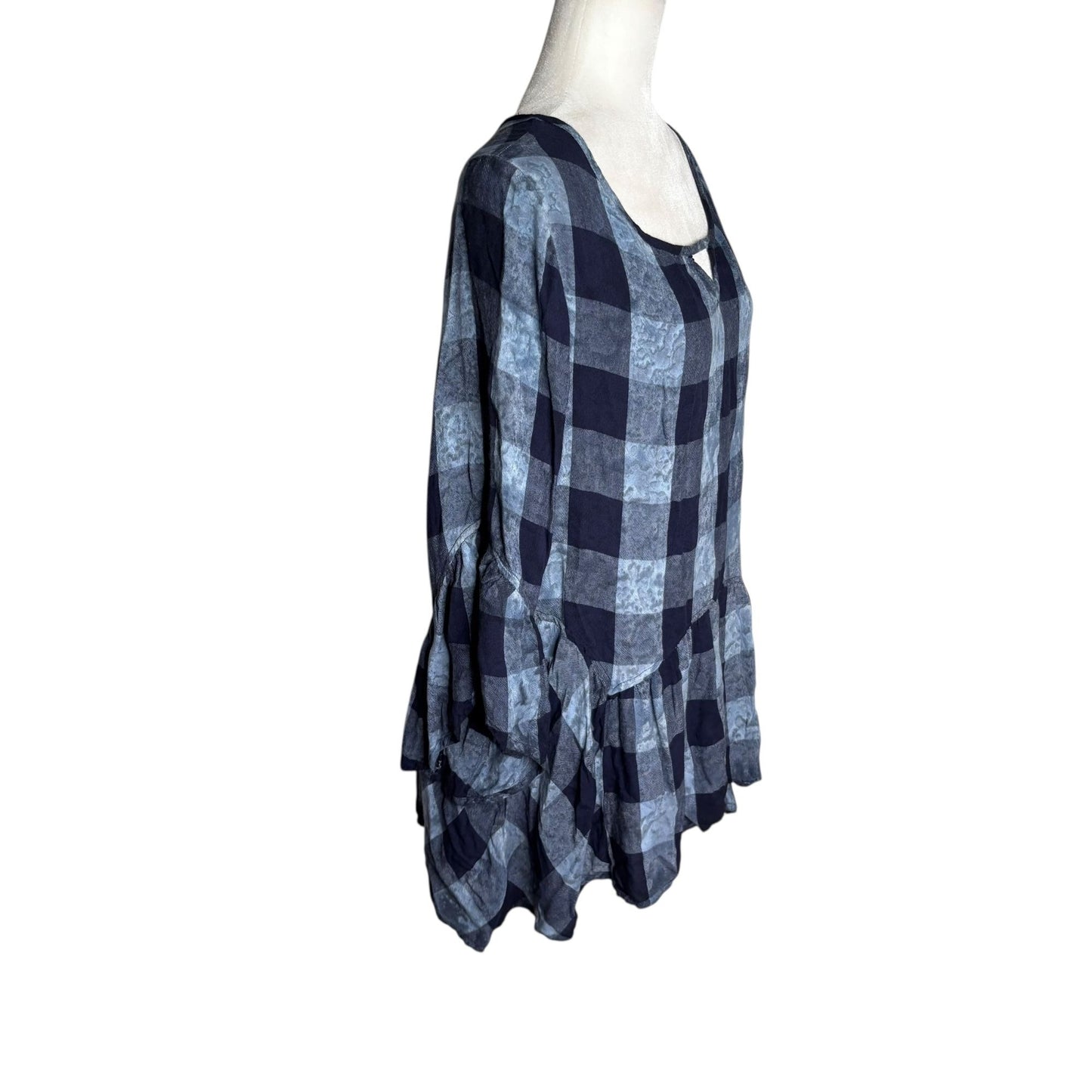 One World Plaid Tunic Top Ruffle Hem Medium Blue Bell Sleeves Keyhole Back