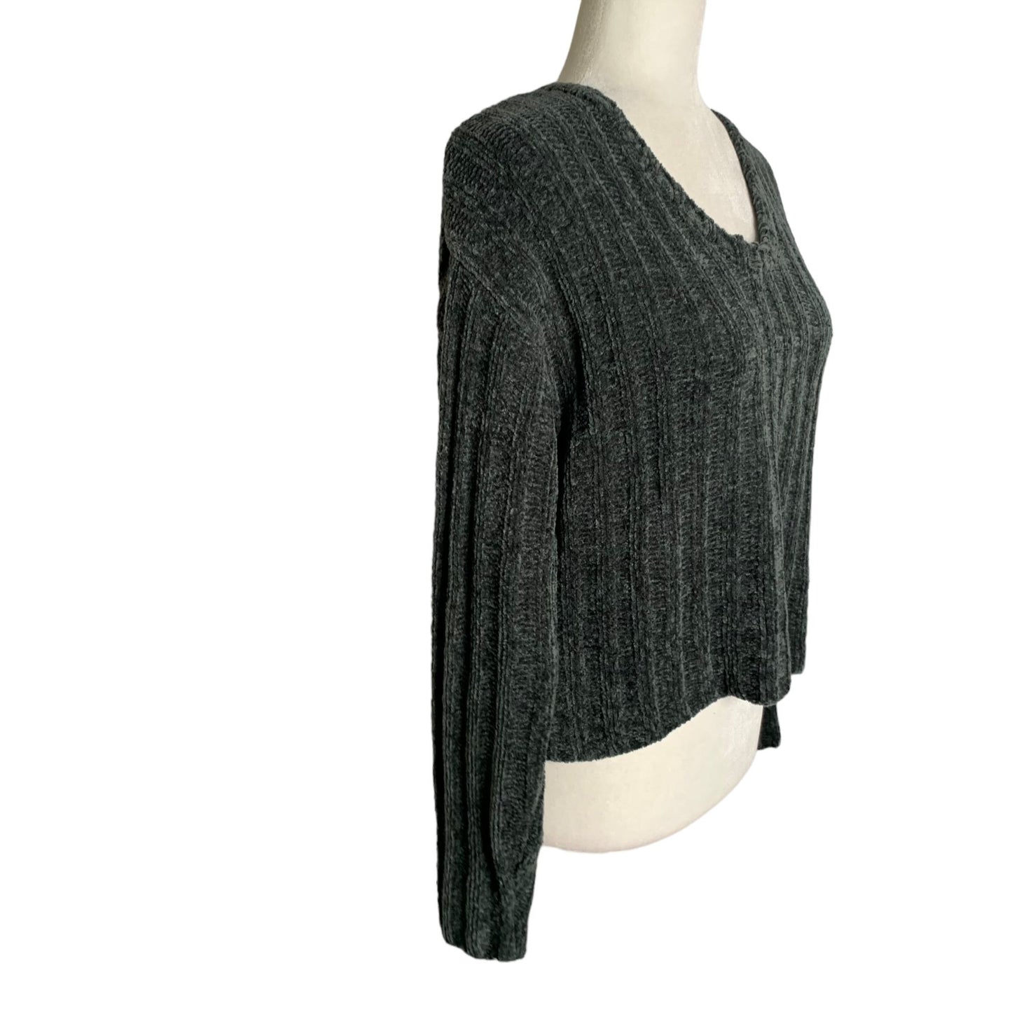 Vintage 90s Chenille Cropped Sweater M Grey Cable Knit Long Sleeve Scoop Neck