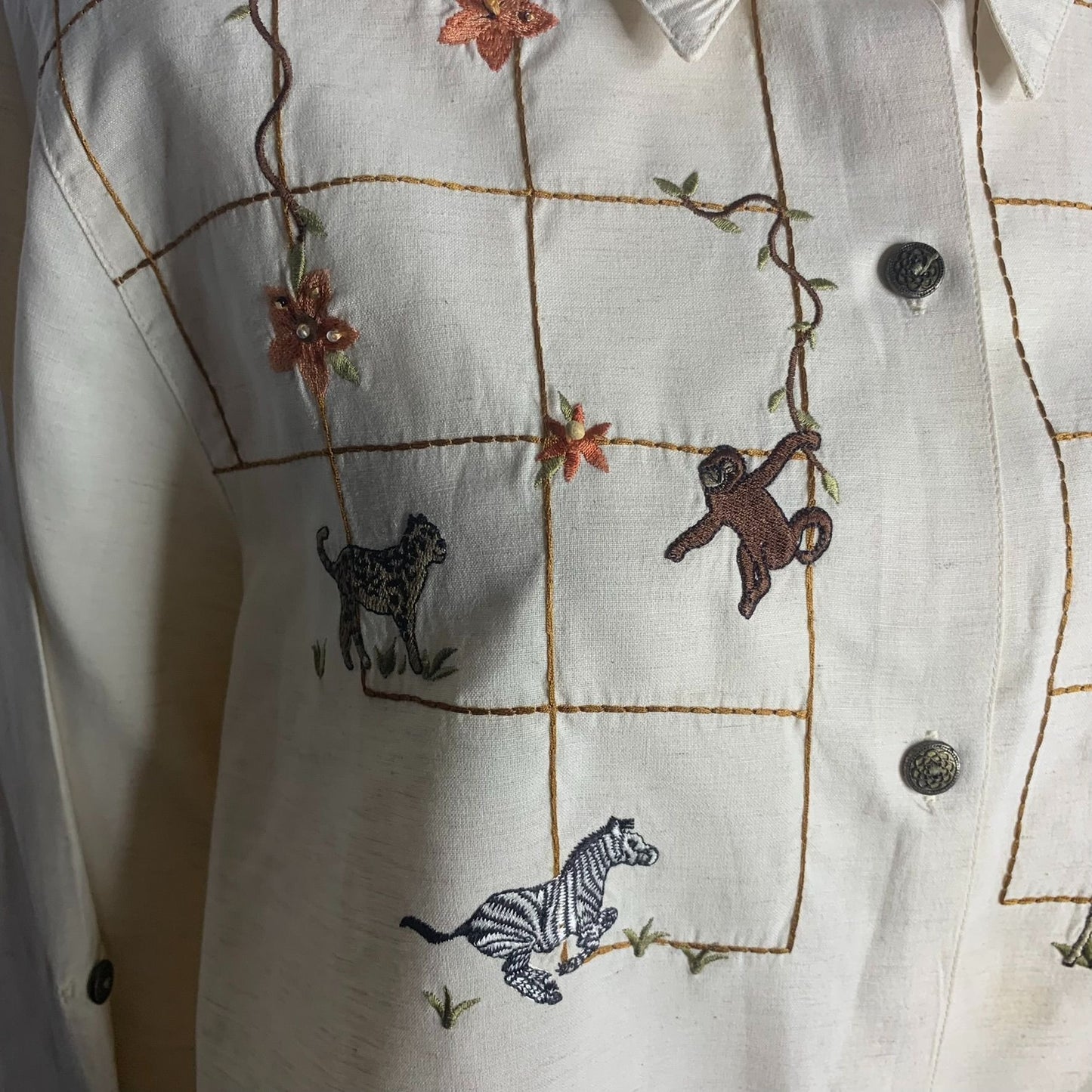 Vintage Alfred Dunner Embroidered Shirt 16 Cream Linen Animals Roll Tab Sleeves