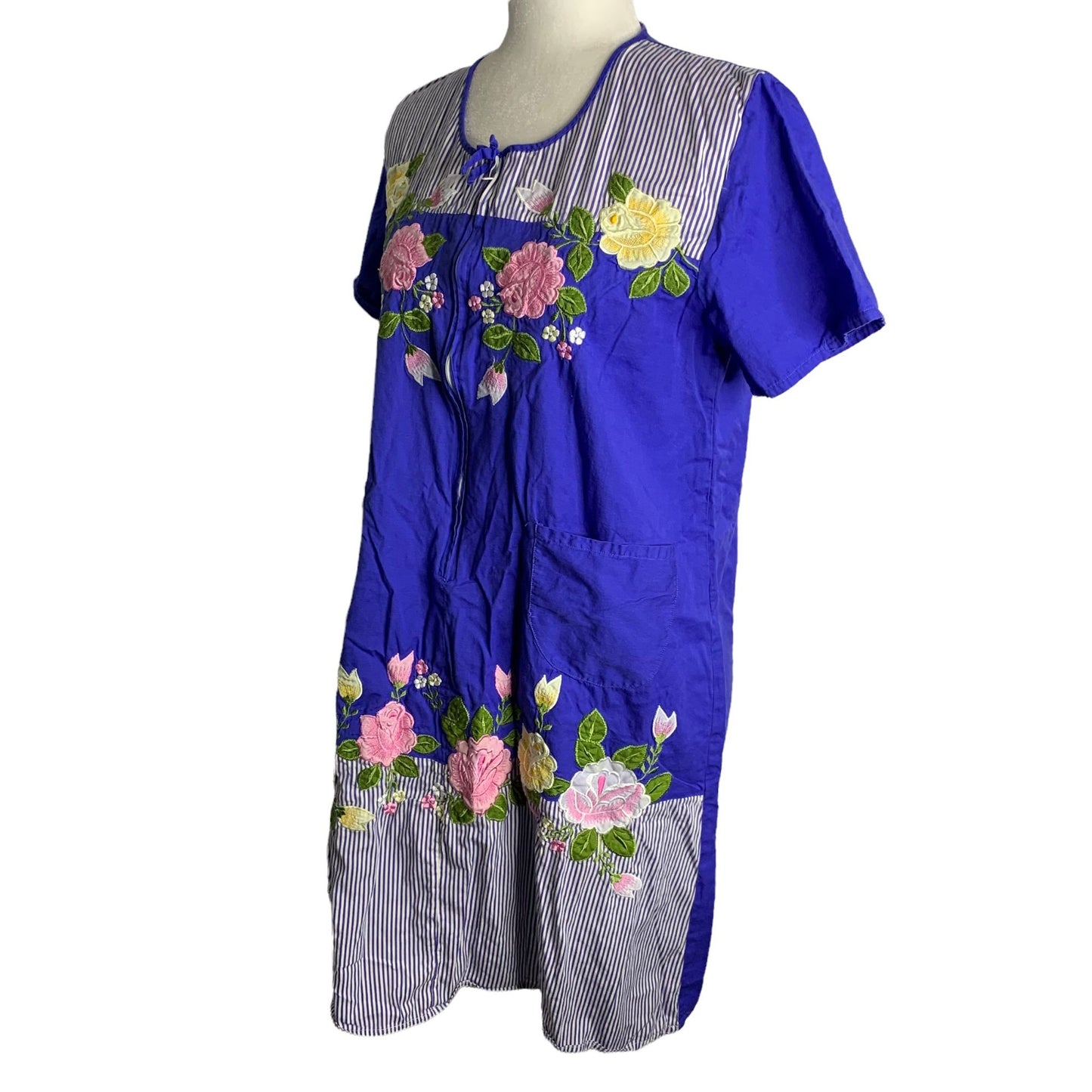 Vintage Embroidered Shift Dress M Blue Floral Pockets Zip Front Short Sleeves