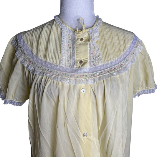 Barbizon Yellow Nightgown Lace Trim Medium Button Front Lightweight Embroidery